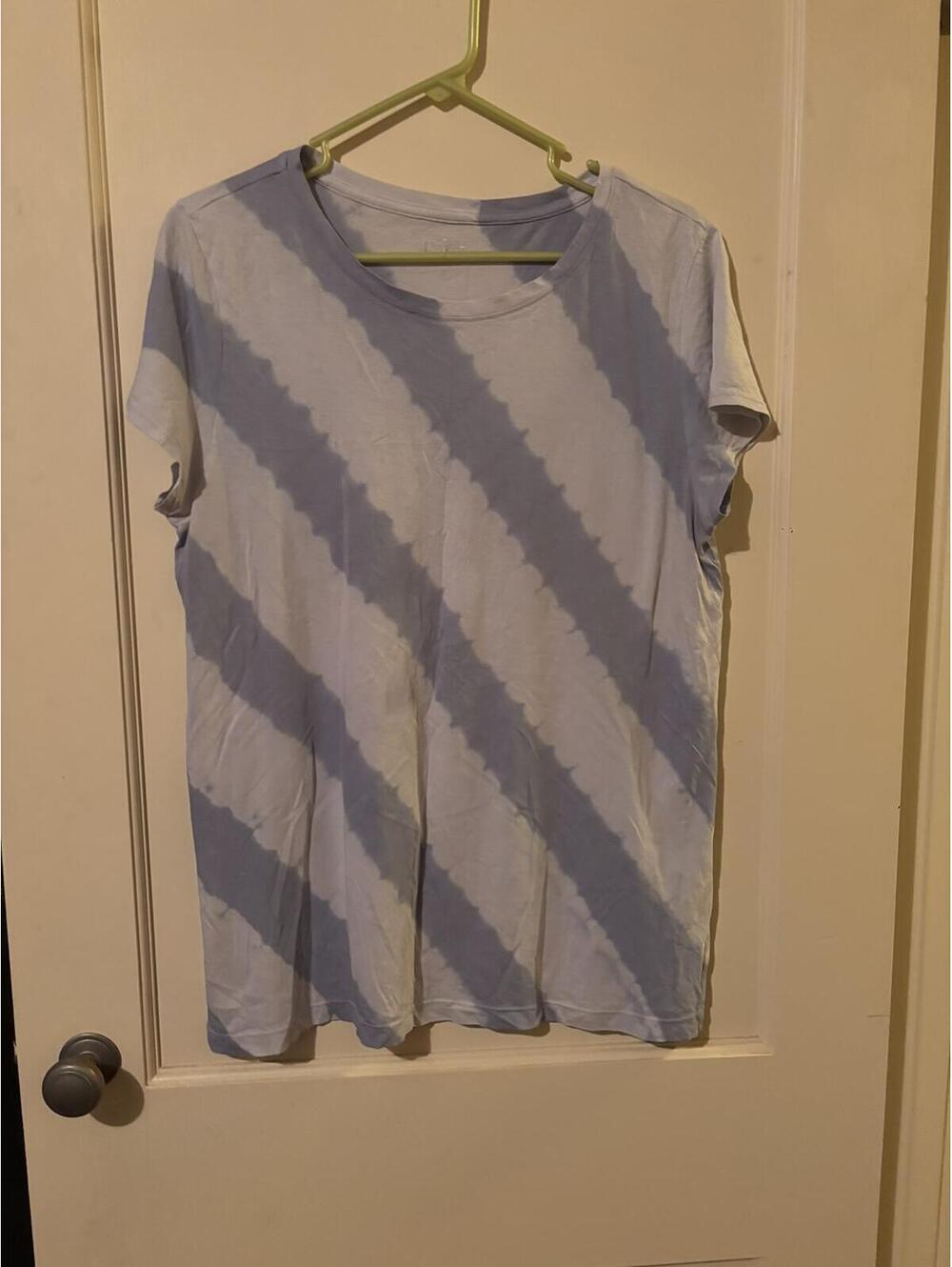 LOFT Blue and White Diagonal Tie-Dye Crewneck T-Shirt